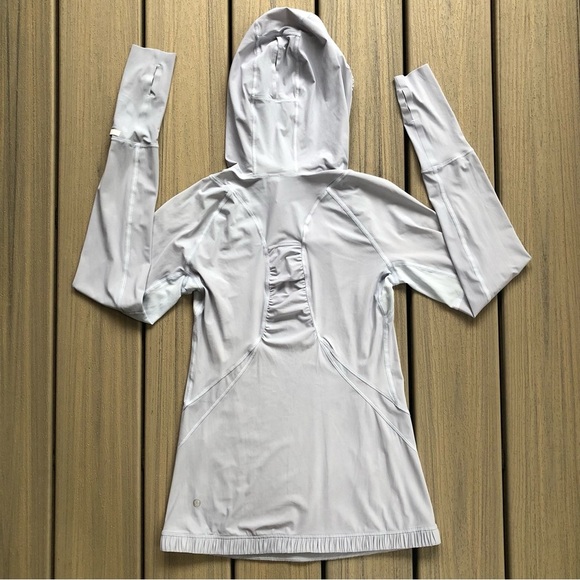 Lululemon Light Grayish Blue Featherweight Hooded 1/4 Zip Long Sleeve Cover Sz 4 - Picture 2 of 9